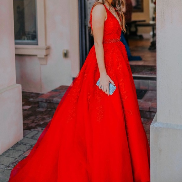 Sherri Hill NO. 11335 Size 4 - Picture 2 of 2